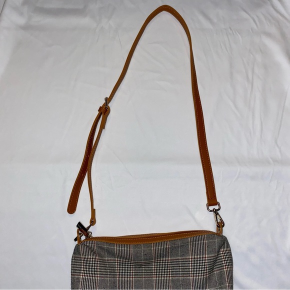 Expressions NYC Plaid Crossbody Purse - Picture 3 of 7